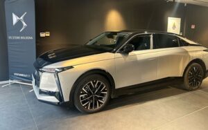 Tour Excellence DS N°8: il roadshow in concessionaria è partito da Como e Bologna [FOTO]