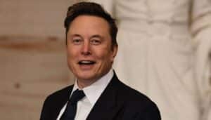 Elon Musk preso di mira dalla Russia secondo ex agente FBI