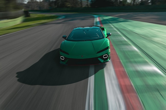 Lamborghini continua a correre: +29,6% di fatturato nel primo trimestre 2025