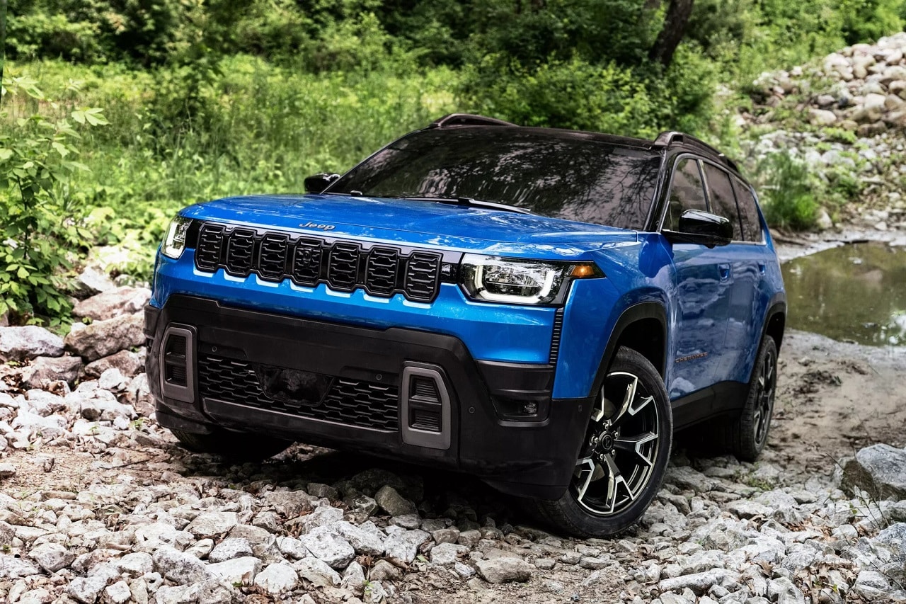 Nuova Jeep Cherokee: le prime immagini ufficiali