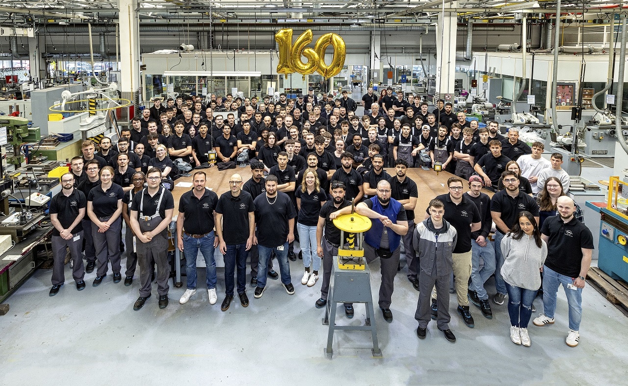 Opel festeggia 160 anni di formazione professionale