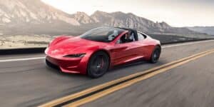 La nuova Tesla Roadster verrà mai realizzata? Chi ha versato l’acconto è stufo