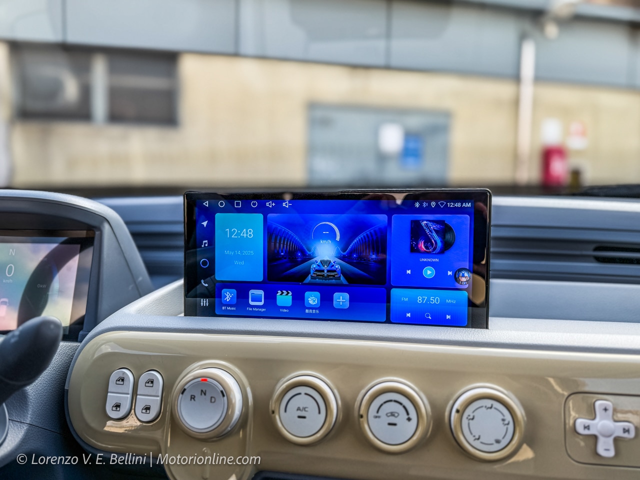 Desner Y300 - Infotainment