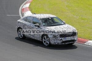 Audi Q3 Sportback 2026: il SUV coupè in pista al Nurburgring [FOTO SPIA]