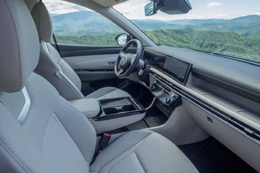 Hyundai Tucson continua a distinguersi nel segmento dei C-SUV grazie a design, tecnologia e comfort