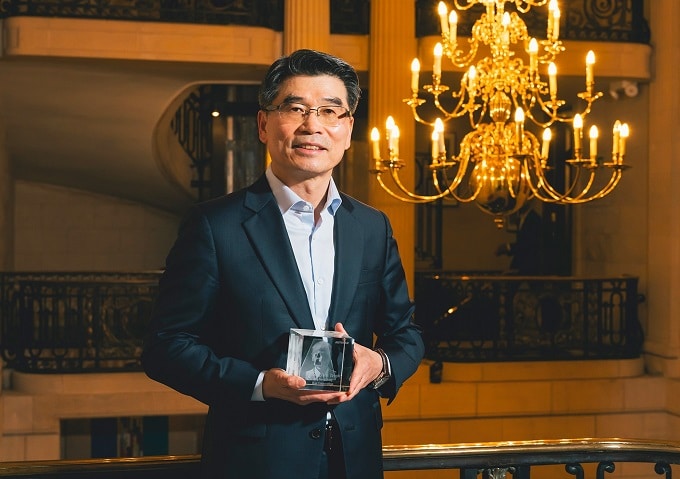 Autocar premia Kia: Trofeo Issigonis al CEO Ho Sung Song e miglior elettrica alla EV3