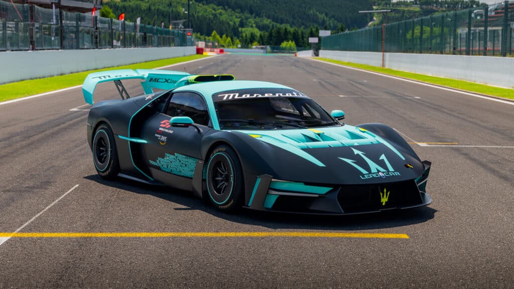 Maserati MCXtrema guida la 24 Ore di Spa 2025: omaggio ai 20 anni dalla vittoria della MC12 [FOTO]