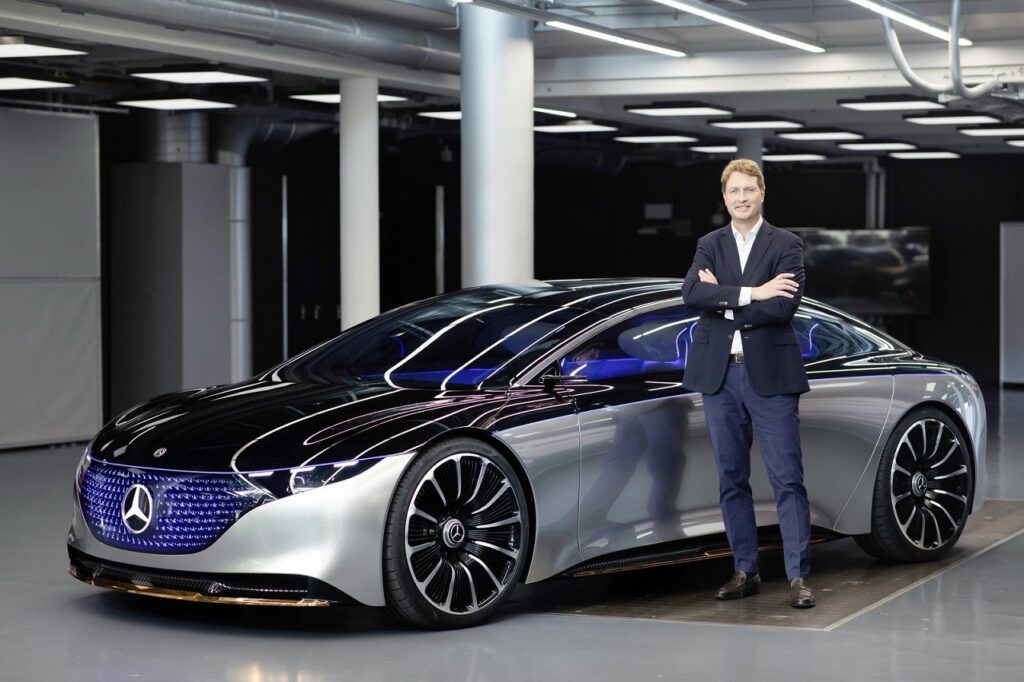 Mercedes concorda con Akio Toyoda: “Meglio optare per più motorizzazioni”