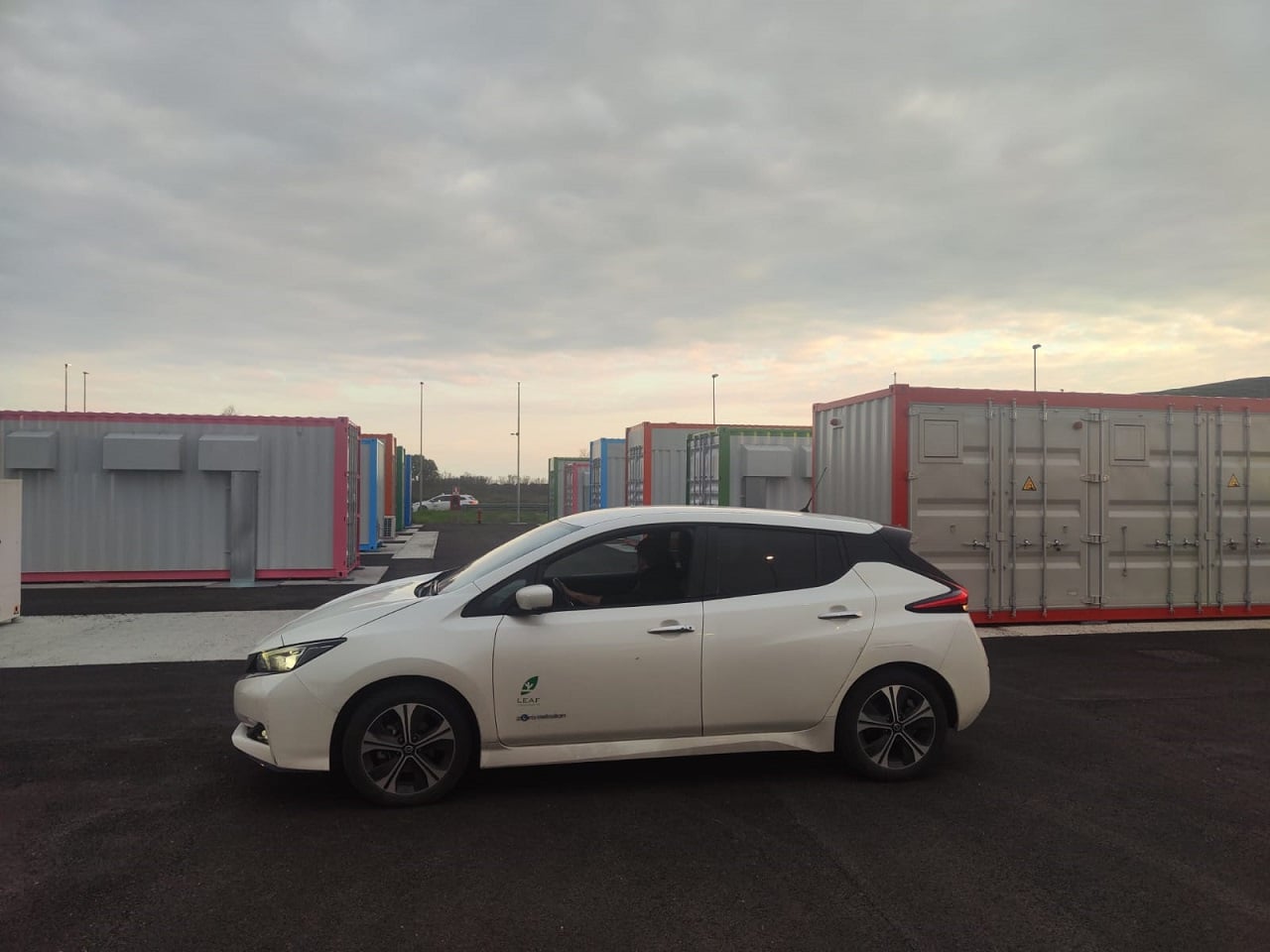 Le batterie di Nissan Leaf alimentano il sistema Pioneer dell’Aeroporto di Fiumicino