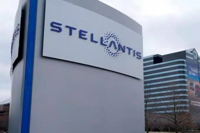 Stellantis: il primo giorno di Filosa e l’annuncio del Leadership Team