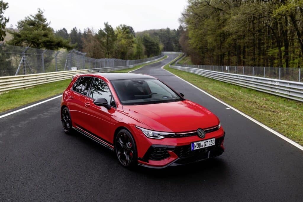 Volkswagen Golf GTI Edition 50: la GTI più potente di sempre [FOTO]
