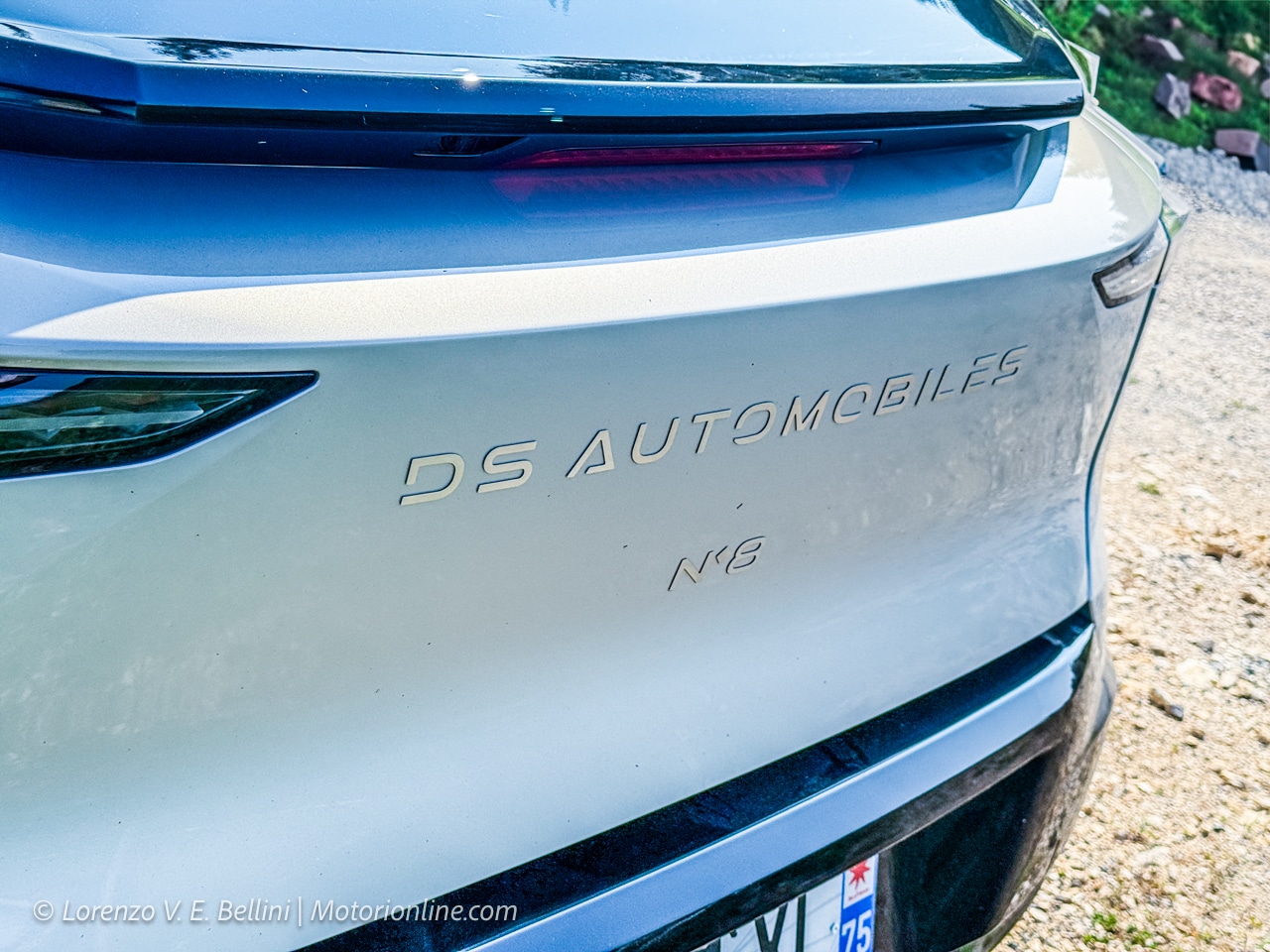 DS N.8 - Nameplate