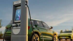 Auto elettriche: quota di mercato dell’82% in Danimarca nel primo semestre 2025