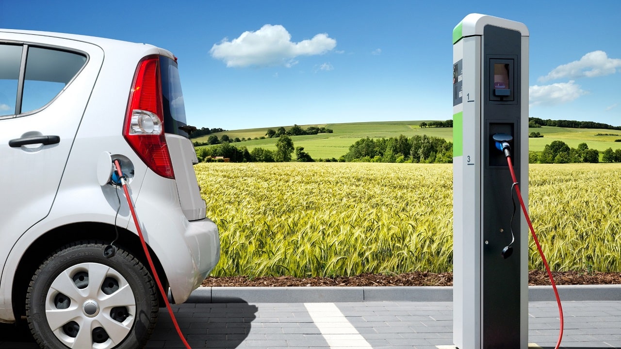 Auto elettriche sempre più popolari in Europa: le immatricolazioni crescono del 25%