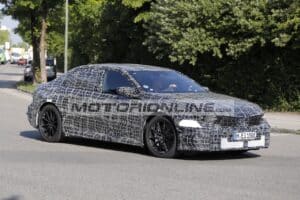 BMW M3 EV 2027: si mostra la versione di produzione [FOTO SPIA]