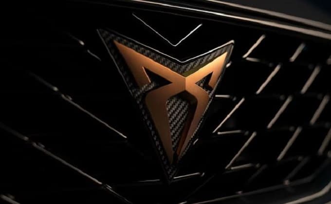 Cupra, tre novità all’IAA Mobility 2025: Raval, nuova showcar e serie speciale Tribe Edition