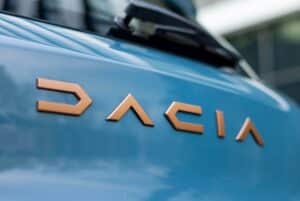Dacia: vendite stabili nel primo semestre 2025, Sandero e Duster trainano il mercato europeo