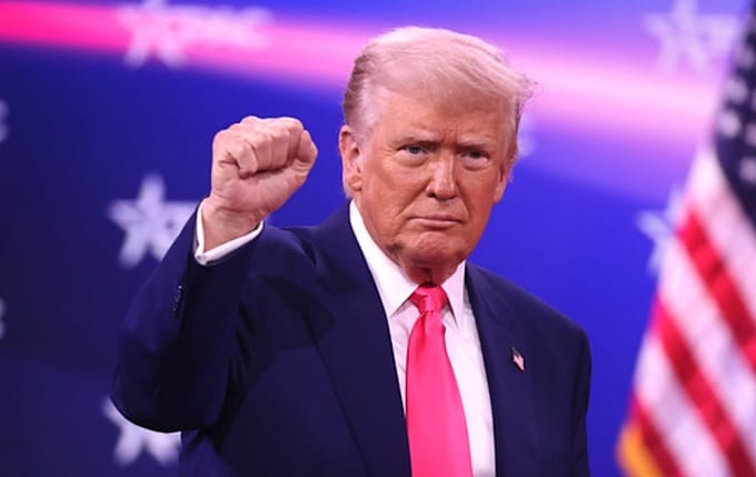 Dal 1° agosto dazi del 30% su beni Ue: Trump scrive a von der Leyen e avverte l’Europa
