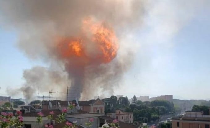 Roma, esplosione in un distributore GPL in via dei Gordiani: feriti e palazzi evacuati, paura in città [VIDEO]