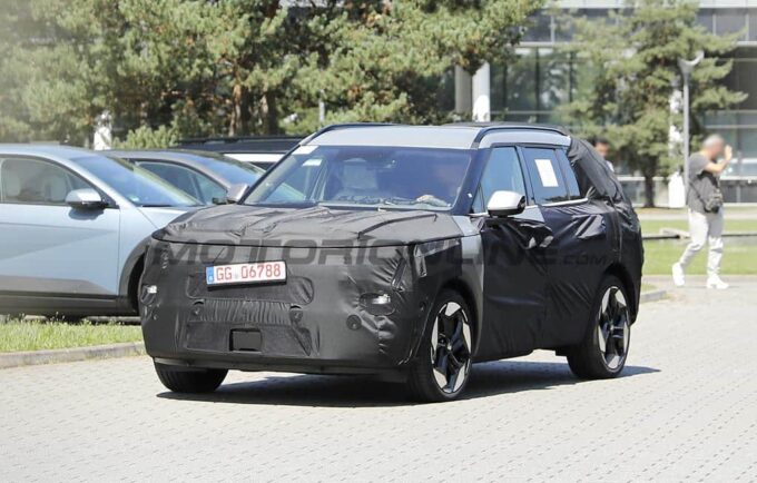 Hyundai Tucson 2026: test in strada per la nuova generazione del SUV [FOTO SPIA]