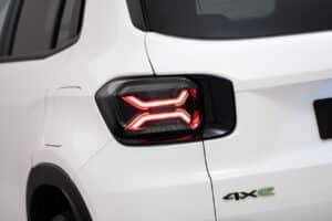 Jeep protagonista ai 105 Xmasters 2025 con Avenger 4xe
