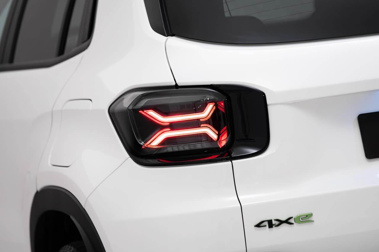 Jeep protagonista ai 105 Xmasters 2025 con Avenger 4xe