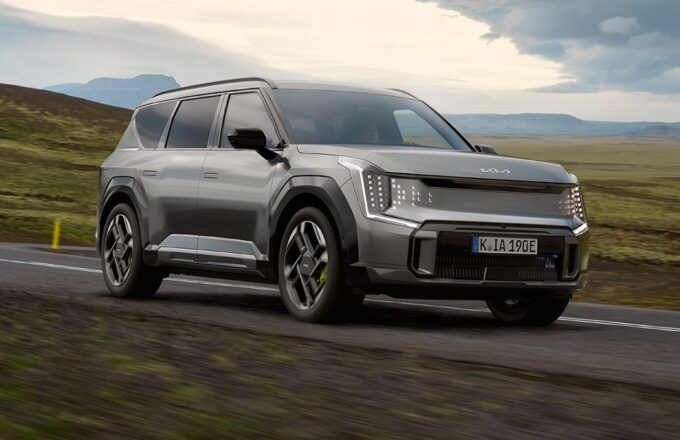 Kia EV9 GT debutta in Italia: arriva la potente versione dual motor da 508 CV del SUV