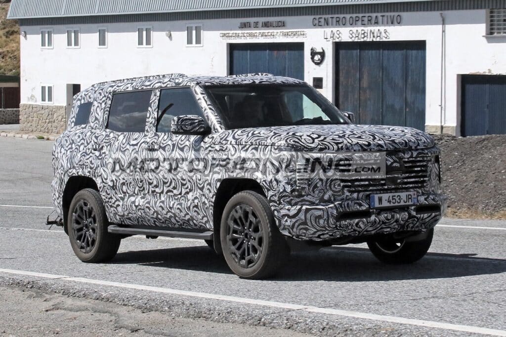 Mitsubishi Pajero 2027: il ritorno di uno dei SUV più popolari [FOTO SPIA]