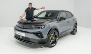 OMG! GSE: Opel svela la Mokka elettrica da 280 CV ispirata ai rally [FOTO e VIDEO]