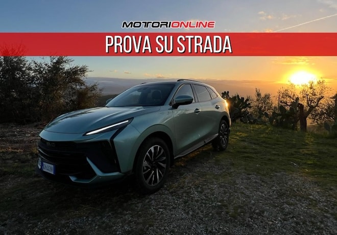 EVO 6, la prova su strada del C-SUV bello e possibile
