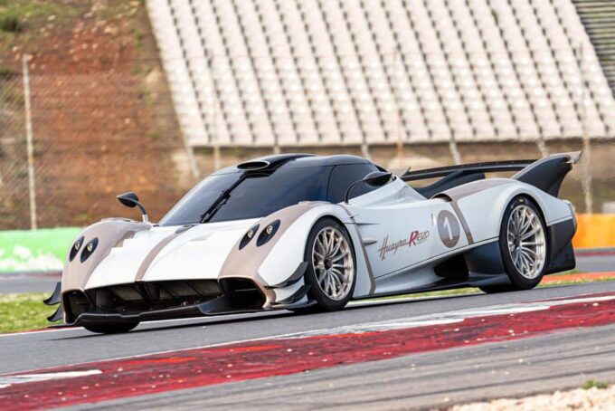 Pagani porta oltre 20 anni di hypercar da pista alla Monterey Car Week 2025 [FOTO]