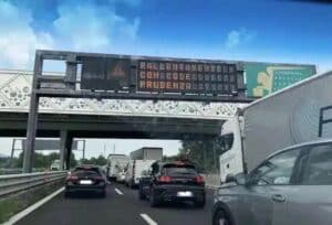 Previsioni traffico estate 2025: due giornate con bollino nero