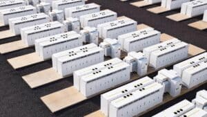 Tesla firma accordo con la Cina per la costruzione di un gigantesco parco di batterie
