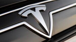 Tesla perde un altro storico dirigente