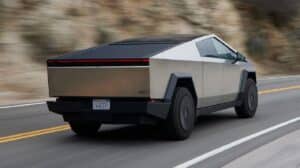Martin Eberhard, co-fondatore di Tesla: “Cybertruck è un cassonetto”