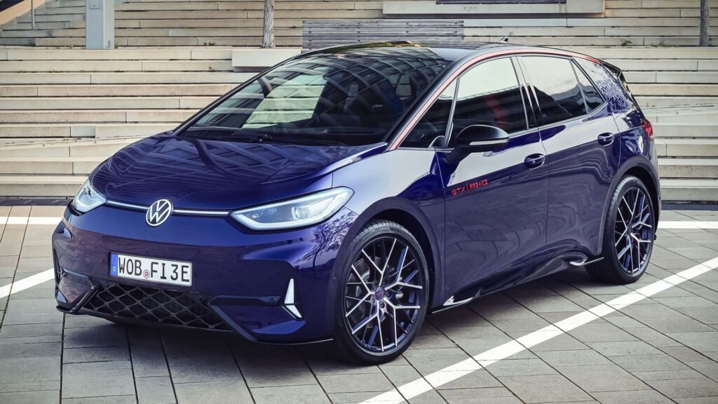 Volkswagen ID.3 GTX FIRE+ICE: la serie limitata da 1990 esemplari ispirata alla Golf Mk2 Fire and Ice [FOTO]