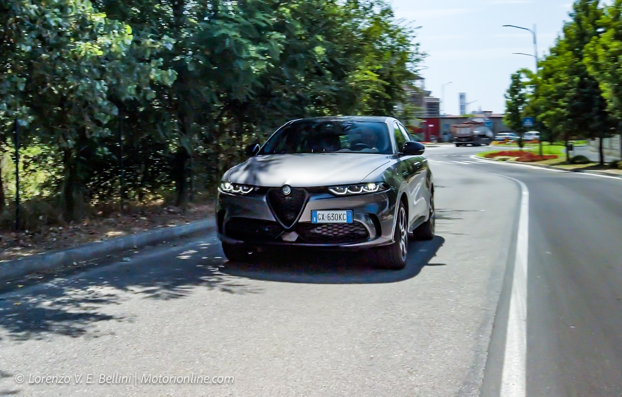 Alfa Romeo Tonale Veloce PHEV 2025 - Guida