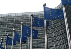 UE valuta divieto di auto termiche per flotte aziendali e noleggio già dal 2030