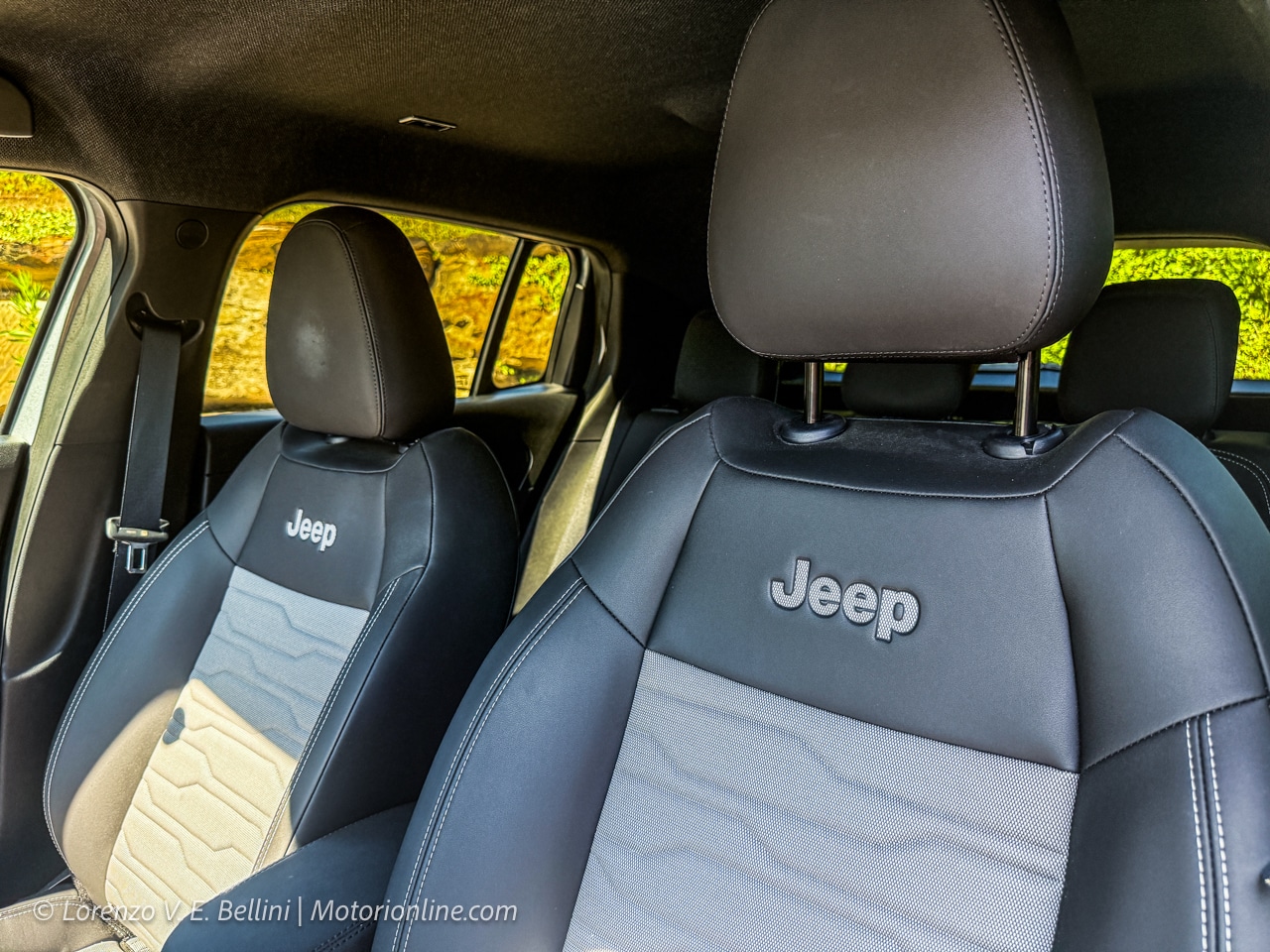Jeep Avenger 4xe 2025 - Sedili