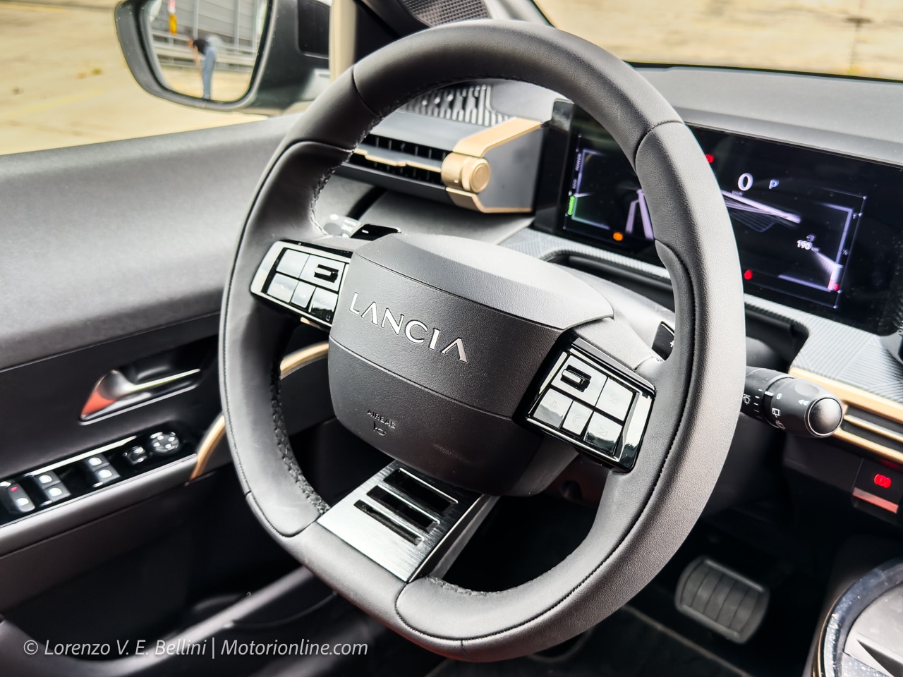 Lancia Ypsilon Hybrid 2025 - Volante