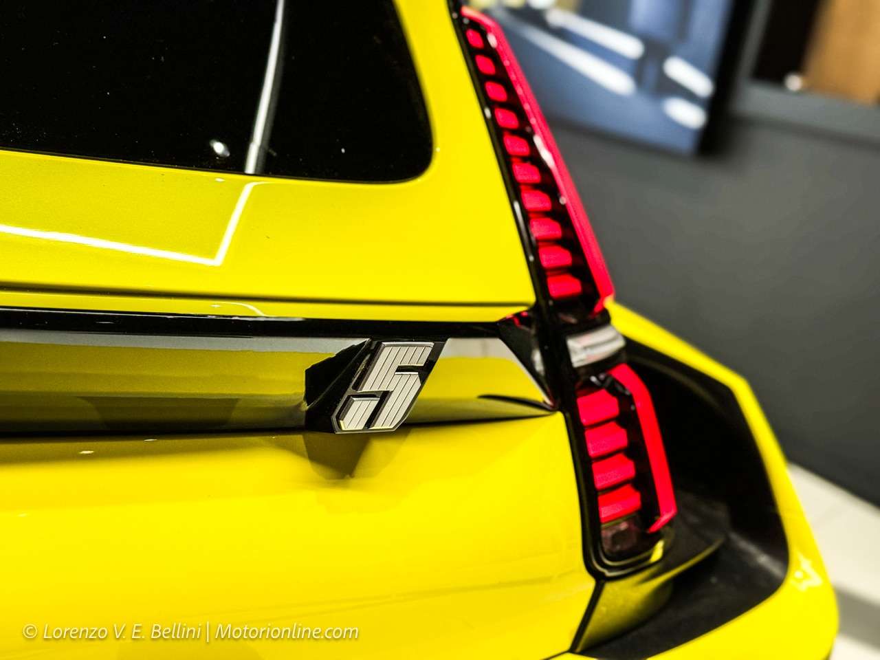 Renault R5 Turbo 3 2025 - Logo posteriore