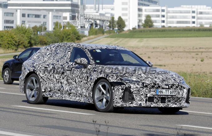 Audi RS6 Avant 2027: test in corso per la nuova generazione della super wagon [FOTO SPIA]