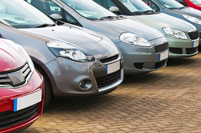 Mercato auto usate giugno 2025, torna il segno positivo: +0,4% grazie alle minivolture
