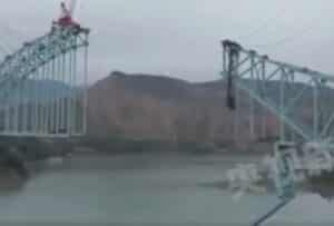 Crolla ponte ferroviario in costruzione in Cina: 12 morti e 4 dispersi sul fiume Giallo [VIDEO]