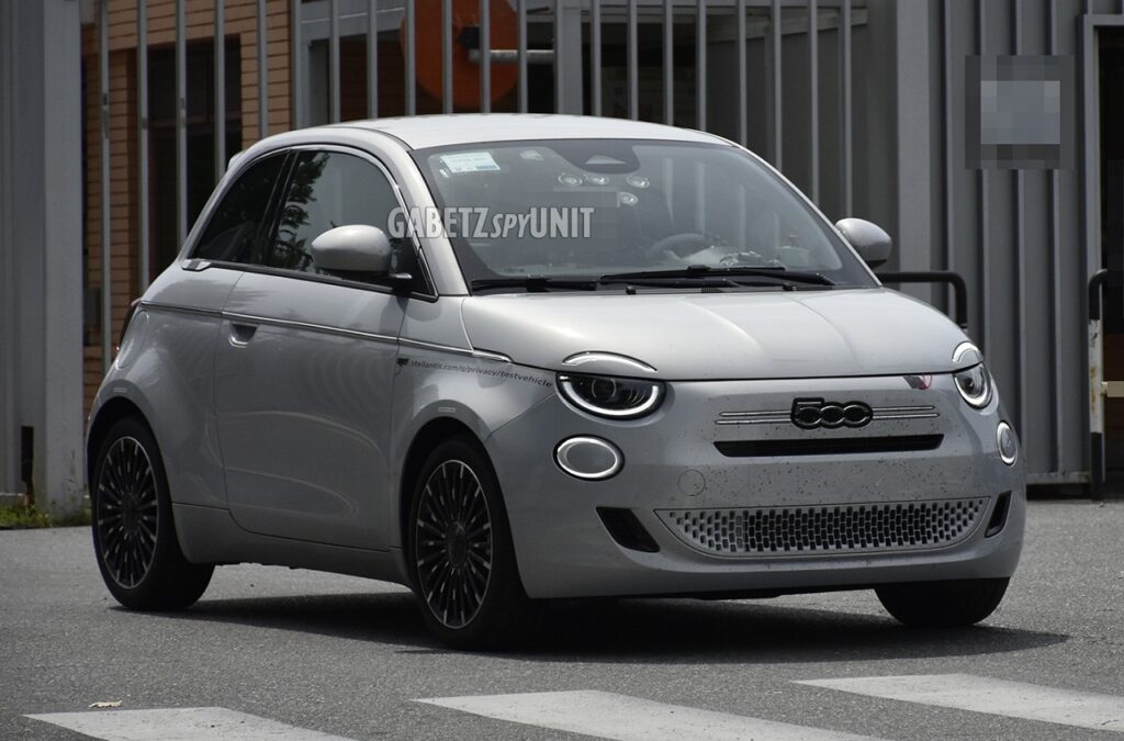 Fiat 500 Hybrid “Preserie” avvistata in strada [FOTO SPIA]
