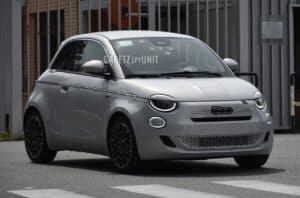 Fiat 500 Hybrid “Preserie” avvistata in strada [FOTO SPIA]