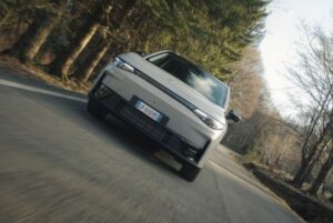 Leapmotor C10 AWD: arriva la versione a trazione integrale del SUV elettrico