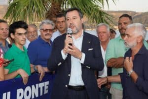 Salvini: “Rivedere il rinnovo della patente per gli anziani”