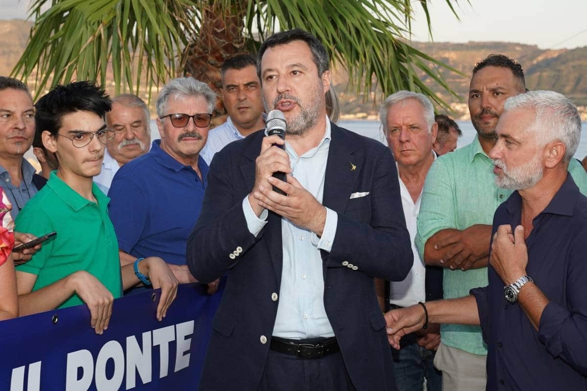 Salvini: “Rivedere il rinnovo della patente per gli anziani”