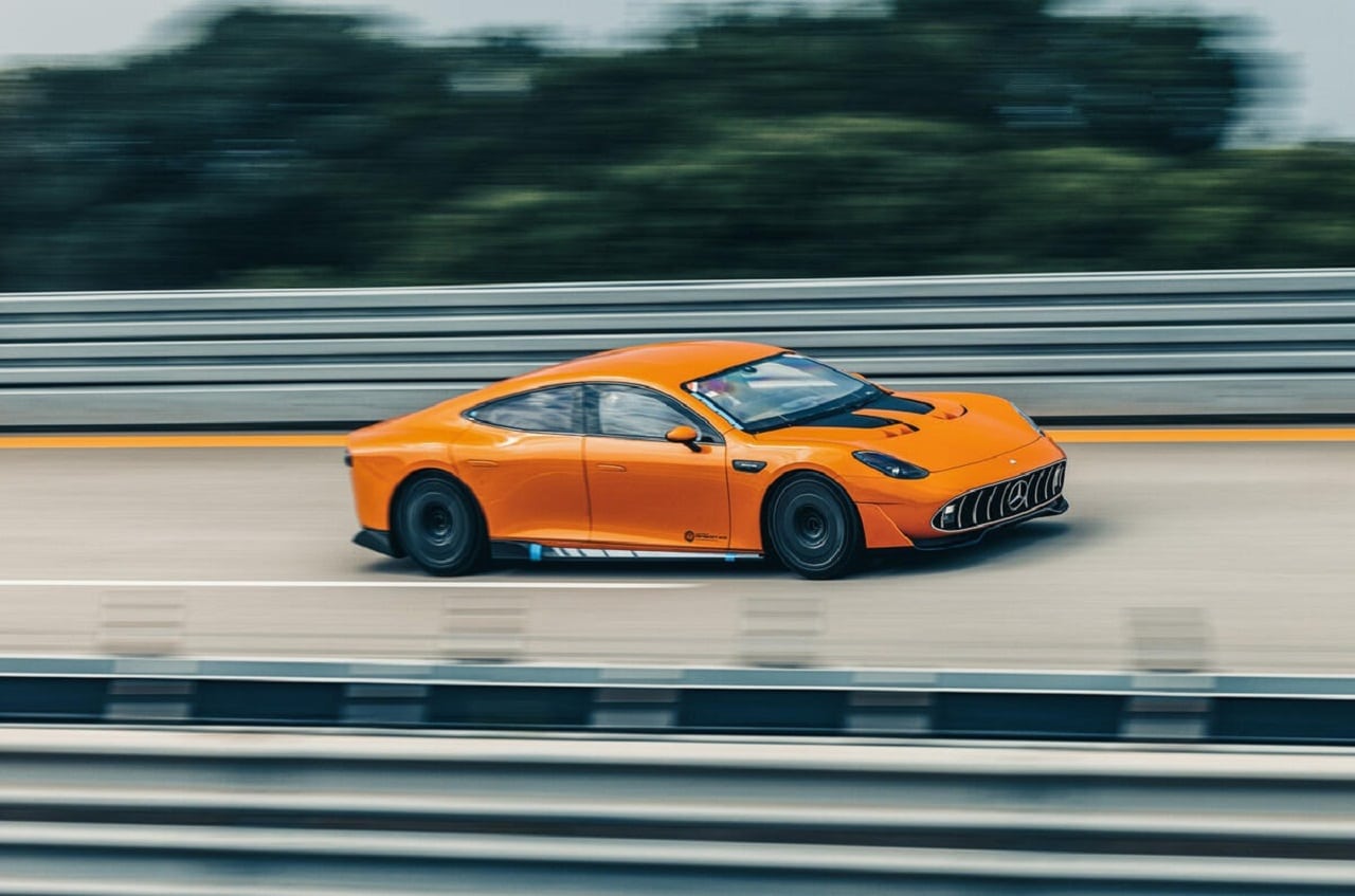 Mercedes-AMG GT XX infrange il record di distanza per un’auto elettrica
